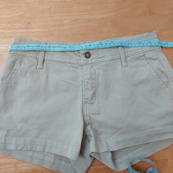 KanCan Women Shorts Front Pocket, Button Zipper Closure Cotton Beige Small - Picture 9 of 11